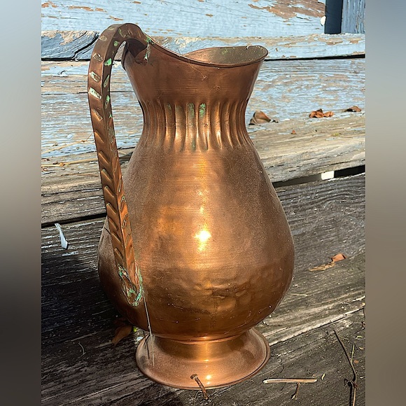 Vintage Copper Water Pitcher Hand Hammered - Picture 4 of 7